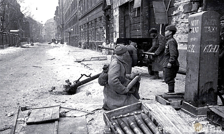 解放|老照片:苏军解放匈牙利,50天围城战,超十万人殒命血流成河
