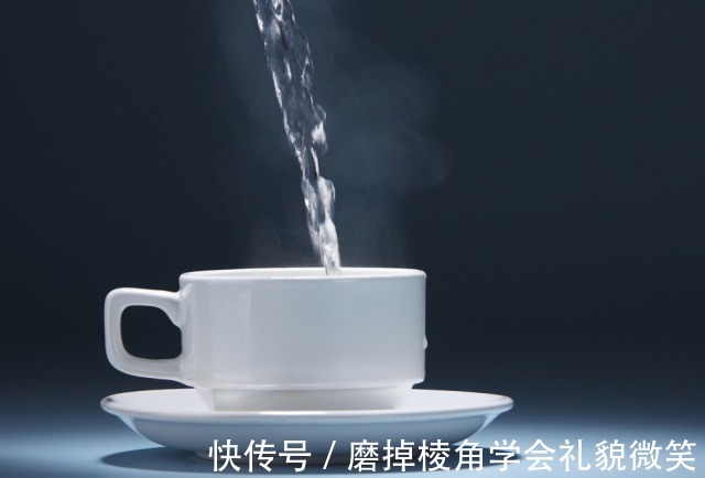 食物|立秋后,别再给宝宝这样喝水,容易脾虚积食,影响孩子发育和长个