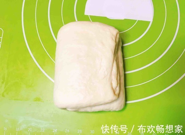 自己做的手撕椰蓉吐司,吃一年都不腻,学会后再也不用跑面包店了