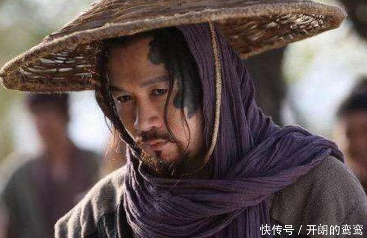 武松坐牢时，为何宁肯被打死也不给钱这就是老江湖的厉害之处