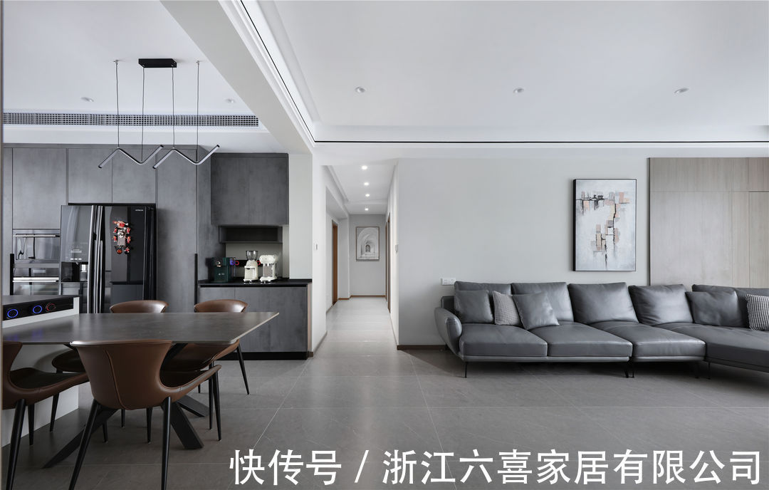 衣帽间|155平花半天也四室住宅公寓装修,三代人的生活,最美的“全家福”