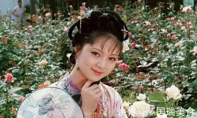 酒令&家有贤妻美妾,贾宝玉为何还离家出走?七个字说出薛宝钗的不堪