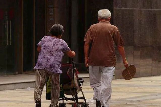 孝女|一种新型不孝正悄然兴起,伤了多少父母的心,可子女却还浑然不知