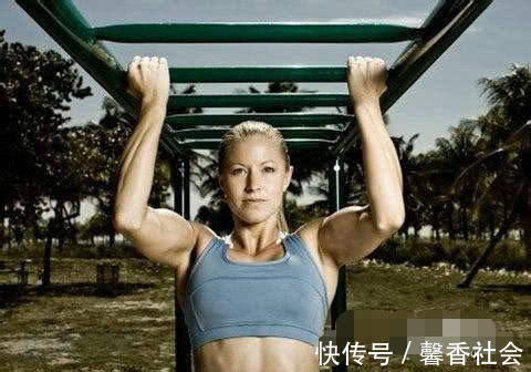 正手|做引体向上用正手和反手哪个更能有效锻炼肌肉听内行人说完,瞬间明白了