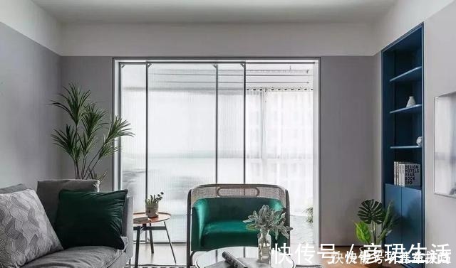 阳台|越来越多家庭在客厅和阳台之间选这些隔断,好看实用,还改善格局!