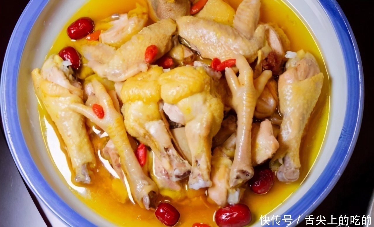 清蒸鸡：鸡肉不好蒸，用这个“水”试试，蒸出来嫩滑爽口