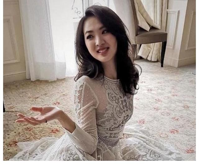 丁真|《中餐厅》嘉宾简历引发热议：刮目相看的姚安娜，夸不出口的丁真