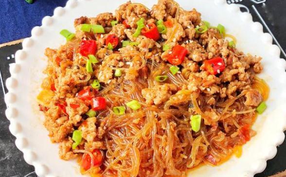 多吃几种福气菜,家中常常喜事临门,吃完还想吃,小雪前吃福气多