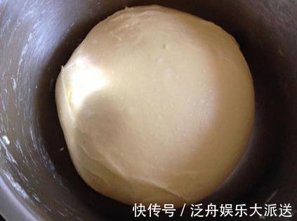 肉馅|蒸包子时，别直接上锅蒸，包子铺老板教我这样做，又香又软不塌陷