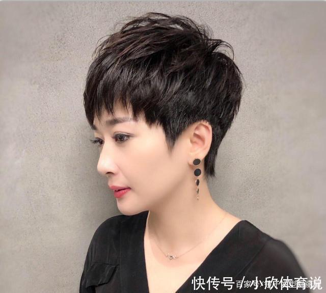 女士发型别乱剪，不妨试试这十几款，减龄瘦脸有气质