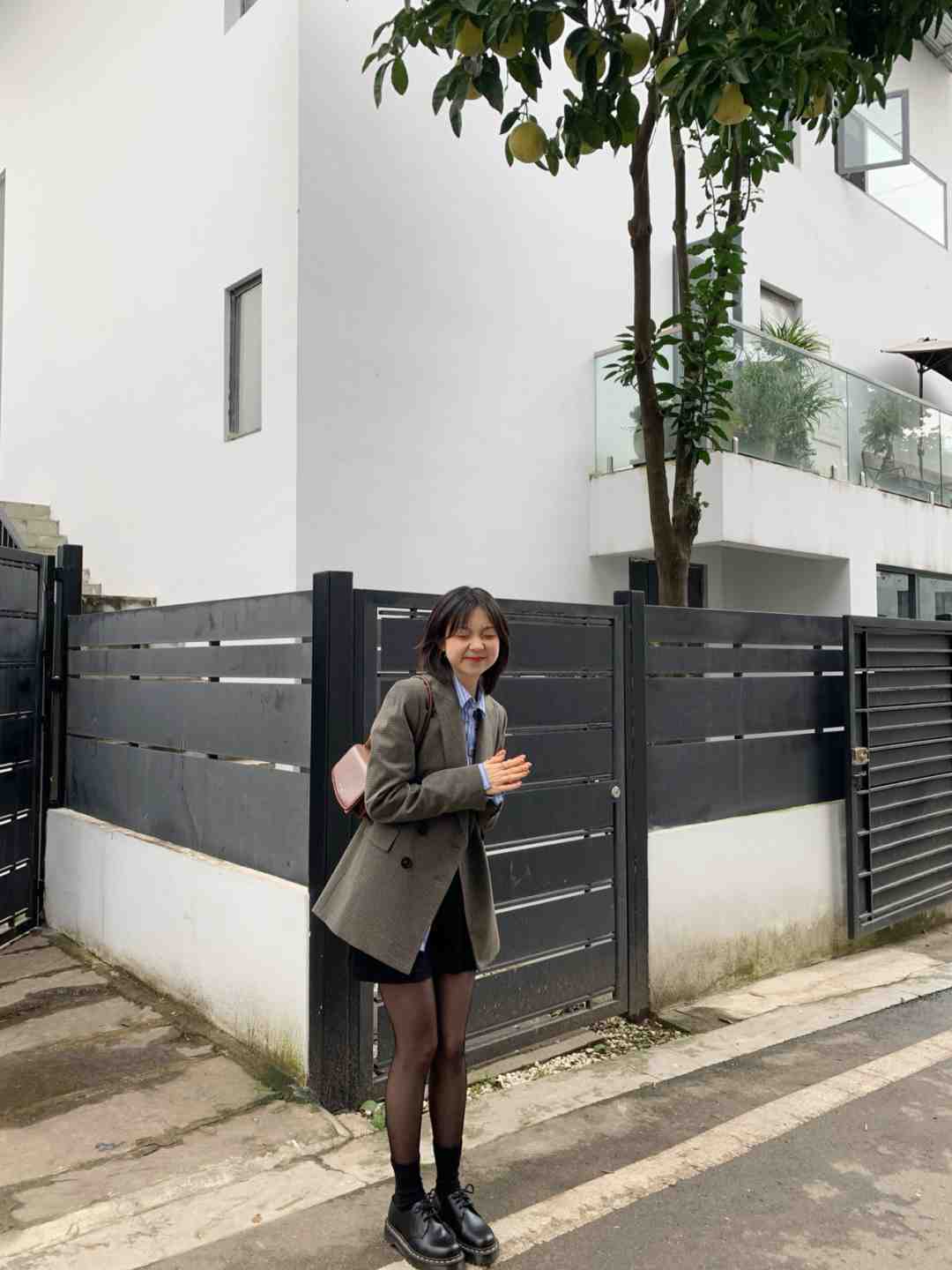 穿衣|轻熟黑丝搭什么鞋子最好看?码住这“四款”可以美上加美