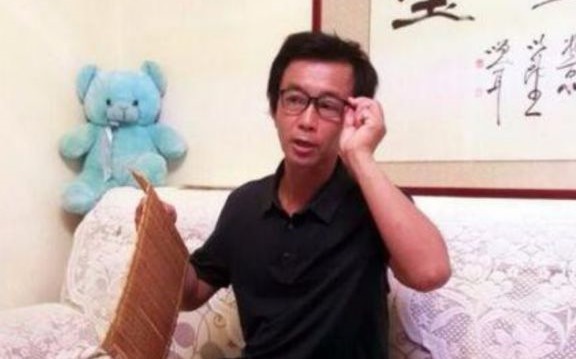 流浪大师|还记得一夜爆红的“流浪大师”?随便写几个字卖20万,他现状如何