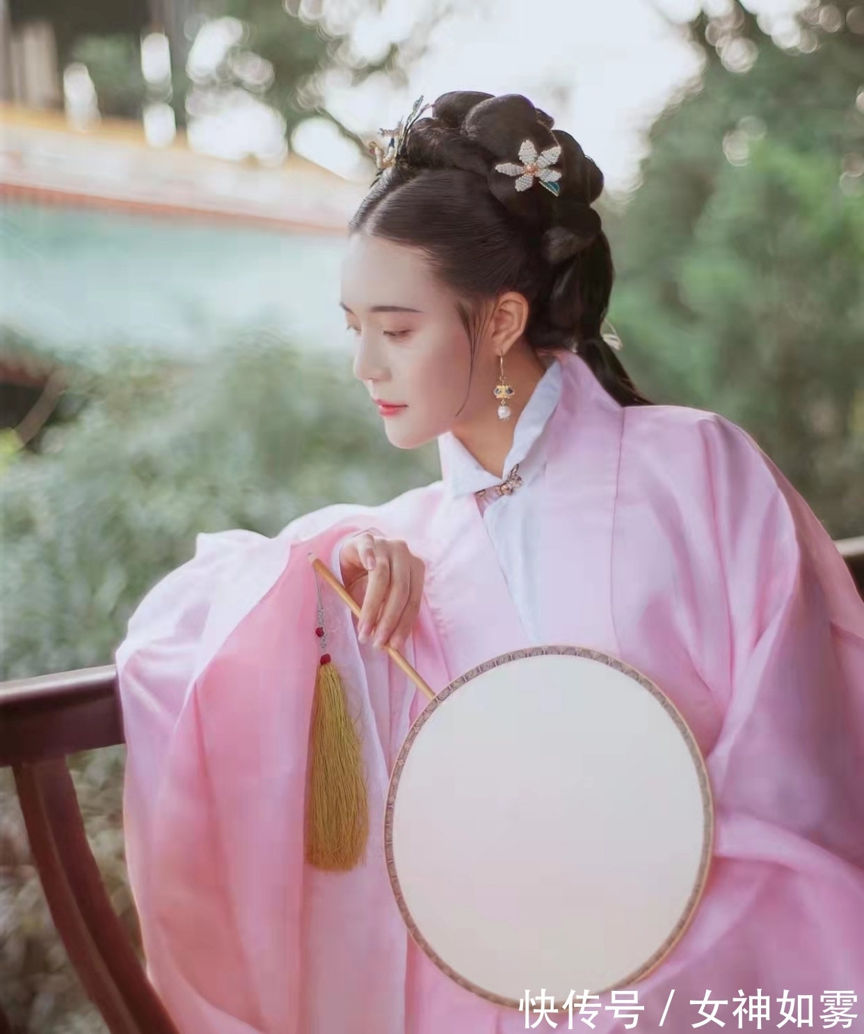 林花女@吾非轻薄林花女,为汝相思为汝来