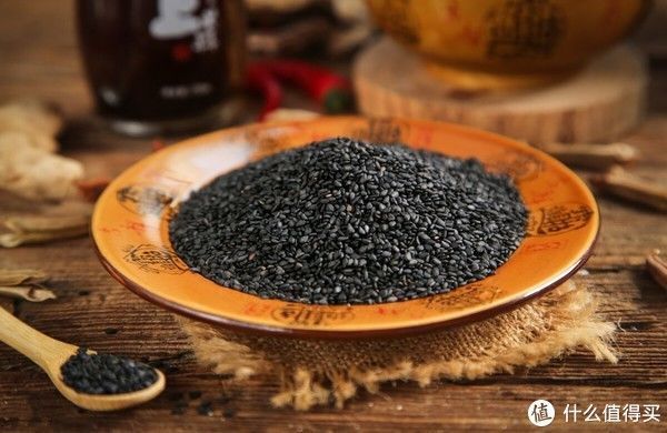 健康饮食 篇八十:女人年过40岁,有钱没钱,秋冬多吃“养元6宝”,面如桃花显年轻