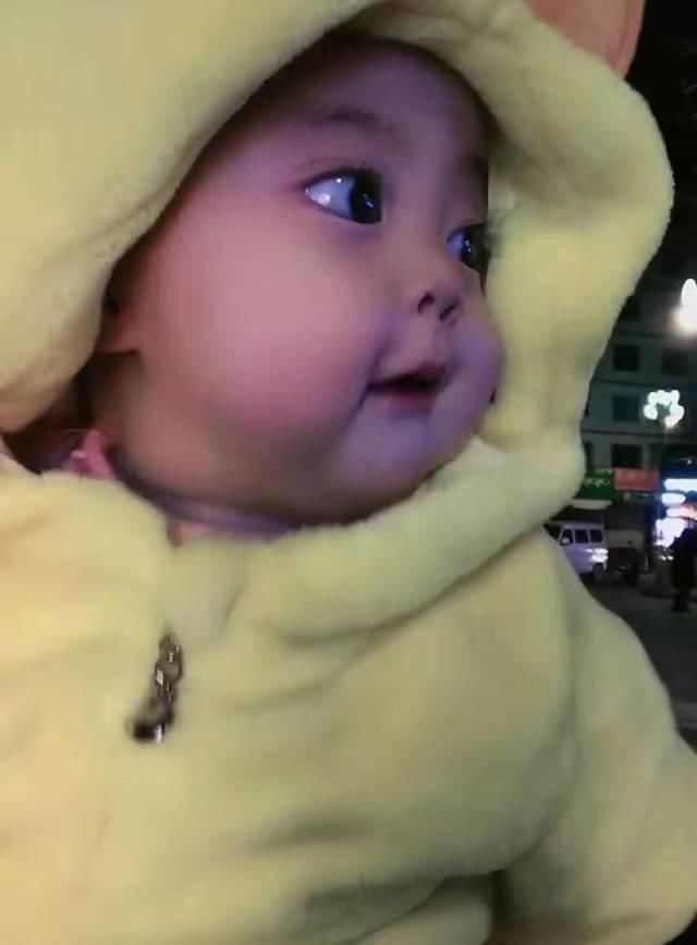 宝妈|爸爸带宝宝接妈妈下班,见到妈妈的那一刻,宝宝的反应太暖心