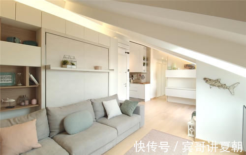 小房子|一家四口挤在49㎡小房子里,半平米不敢浪费,电视挂得比沙发低