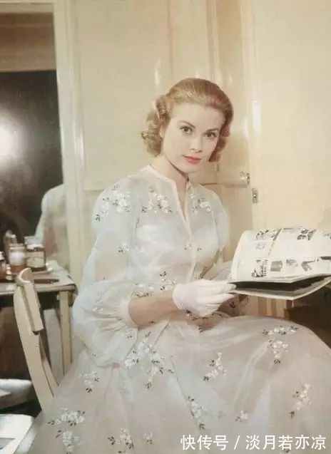 elle|你穿的衣服,藏着你读过的书