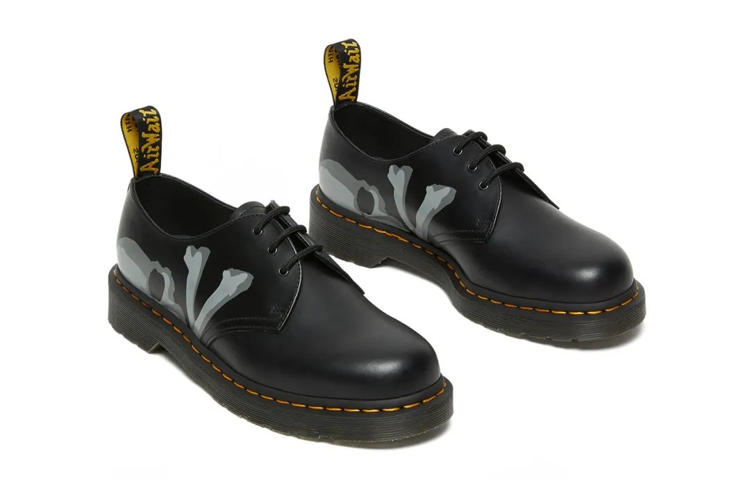 r疯狂联名的 Dr.martens，复古鞋靴流行化后的穿搭为何这么讨喜？