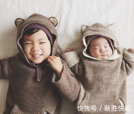 哥哥|哥哥担心被人误会,送妹妹上幼儿园也要精心打扮,这届哥哥太难了