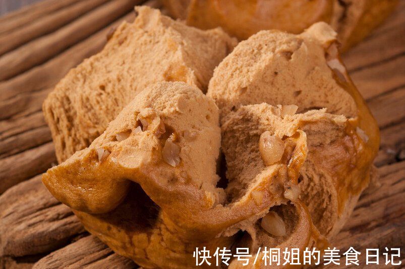 做红糖开花馒头,记住2个要点,保证个个开花,暄软蓬松又香甜