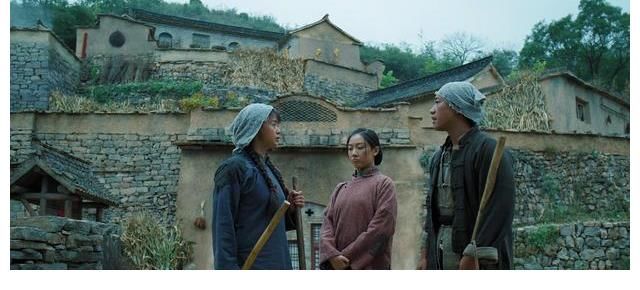 功勋|蒋欣“又黑又土”却被赞！观众：放下精致，传递功勋人物力量美