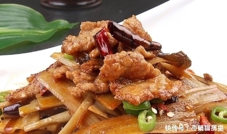 掌握炒菜“2窍门”,不管炒什么菜都好吃不油腻,味道不比饭店差