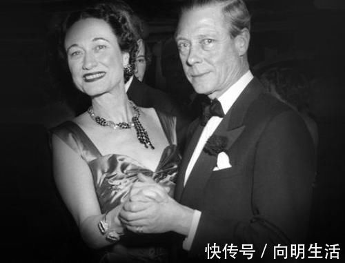 大珍珠 辛普森夫人的珠宝欣赏,这条珍珠项链,形状几乎完美,光泽亮丽