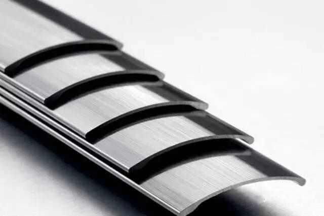 爆炸！广州劳力士与正品劳力士竟只有细微差距。看完吓一跳