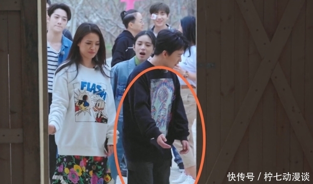 脚趾 郭麒麟硬是把这档尬到脚趾蜷缩的综艺,做成一首朱自清式的散文诗