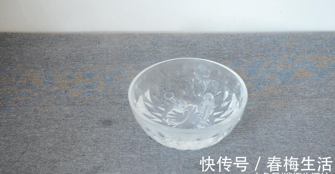 吸盘挂钩老是掉 教你一个简单绝招, 挂几十斤都很牢固, 太实用了