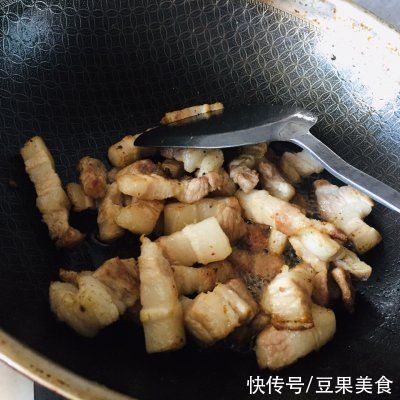 大厨|跟饭店大厨学的梅干菜生煎包的做法，果然好吃到没朋友