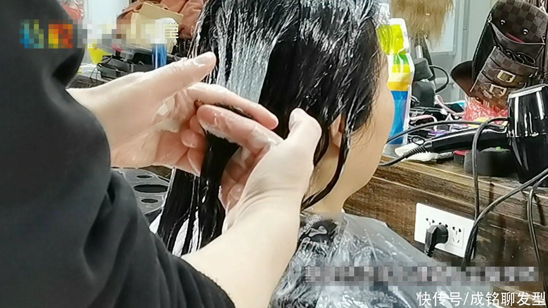 年过五十发量少怎么烫减龄？摩根烫+螺旋卷，蓬松洋气又显发量多