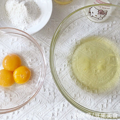 新手零失败戚风蛋糕做法,不开裂不塌陷