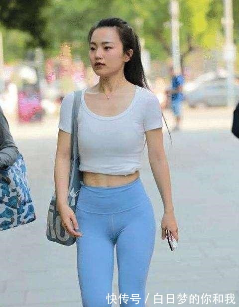 百搭 美丽自信的打底裤穿搭增添女神气质,休闲百搭又耐看,活力满满!