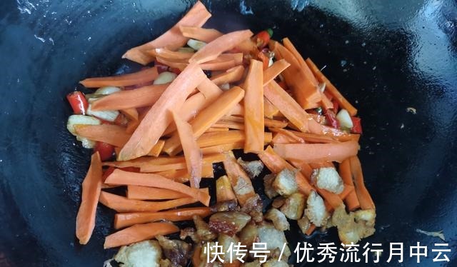 一块豆腐，两道菜，10元左右，小老百姓的小日子，就这么造！