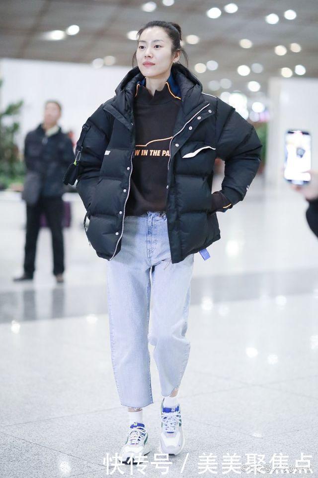 羽绒服|羽绒服又厚又土学刘雯这样穿,让你这个冬天时髦到底