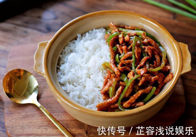 不粘锅|炒肉时加淀粉是大错！换成这2样，牢记3技巧，嫩滑入味，不粘锅