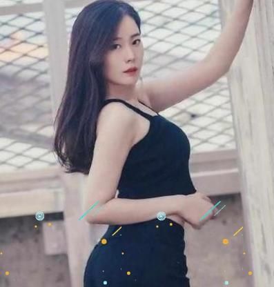 性感|街拍高挑性感的小姐姐,凹凸身材魅力有佳,极致迷人