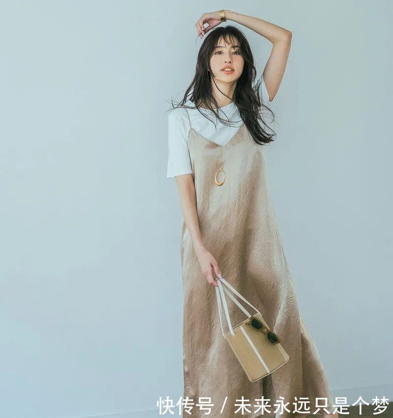 卡其色|2021流行穿这两个颜色,显白又高级,太圈粉啦!