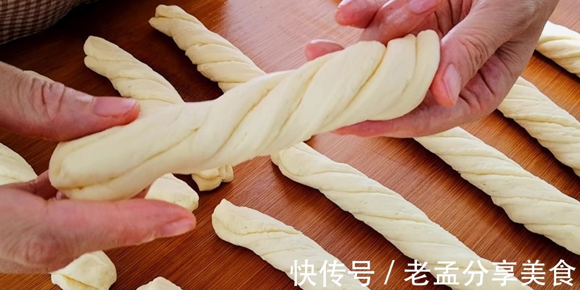 原来糯米还可以这样吃,30多年第一次见,香酥筋道,出锅就抢光