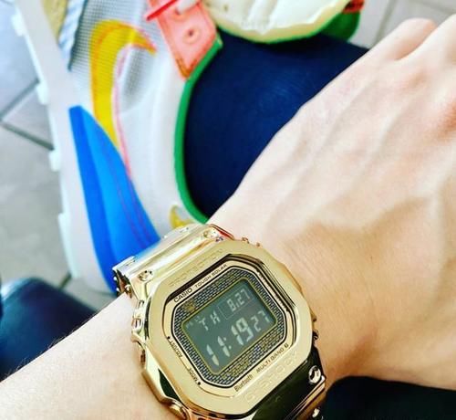 请资深表友建议，入门者应该入手什么腕表？