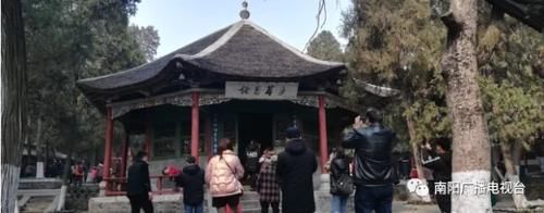 中年|新年第一天，南阳各大景点游人如织!