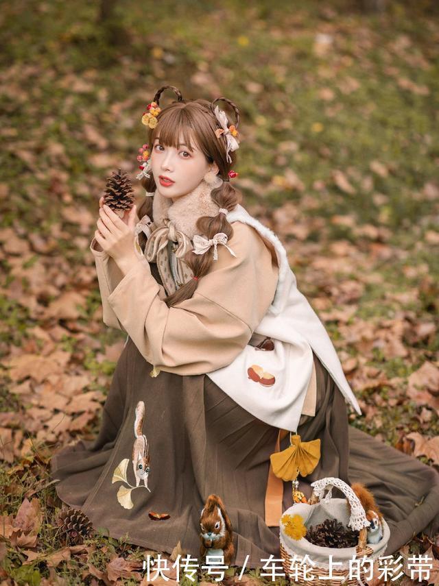 汉服|“糖炒栗子”味的汉服你见过吗软萌可爱,路人看了也喜欢