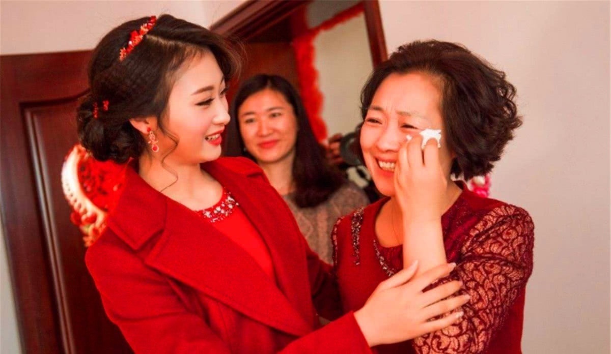 门当户对|俗语:宁愿邻居养条牛,不愿邻居出诸侯,啥意思?老话说透了人性