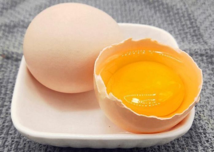 炸肉丸子,用什么粉调馅最好?有人常弄错,难怪回软快不酥脆