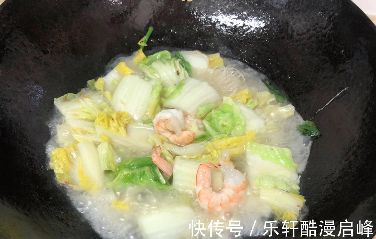 虾仁|一个人吃饭，我从不叫外卖，这菜自己在家就能做，营养又健康！