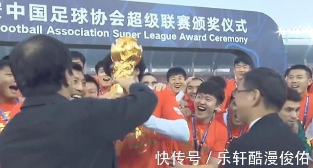 广州队|钱非万能!媒体人点评上港2021赛季失败,是广州队的反例