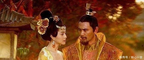 李白$上联: “琵琶琴瑟八大王王王在上”, 李白对出千古绝对, 十分经典!