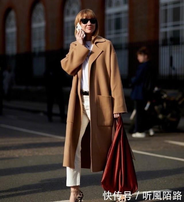 40岁穿衣要减龄,建议多穿这3件大衣,保暖显女神气质