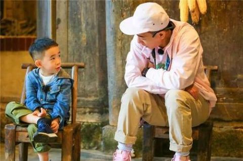 陳小春|娛樂圈中講義氣，到底是GAI太天真，還是陳小春“提不動(dòng)刀”了